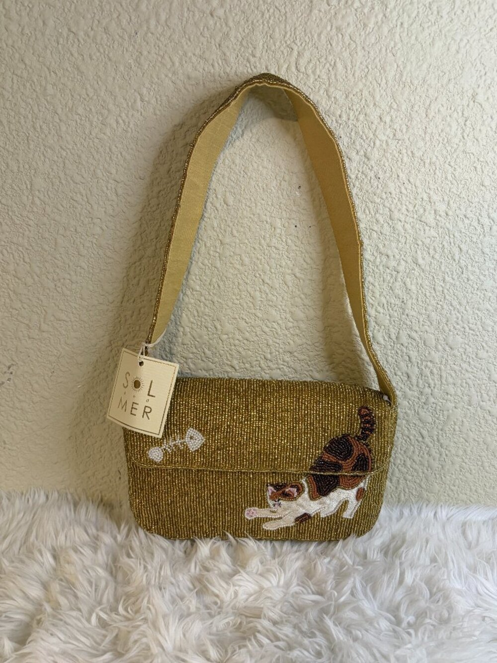 Viral Beaded Cat Gold Shoulder Bag Calico Kitty Fish Bone Novelty Purse NWT - Picture 1 of 7